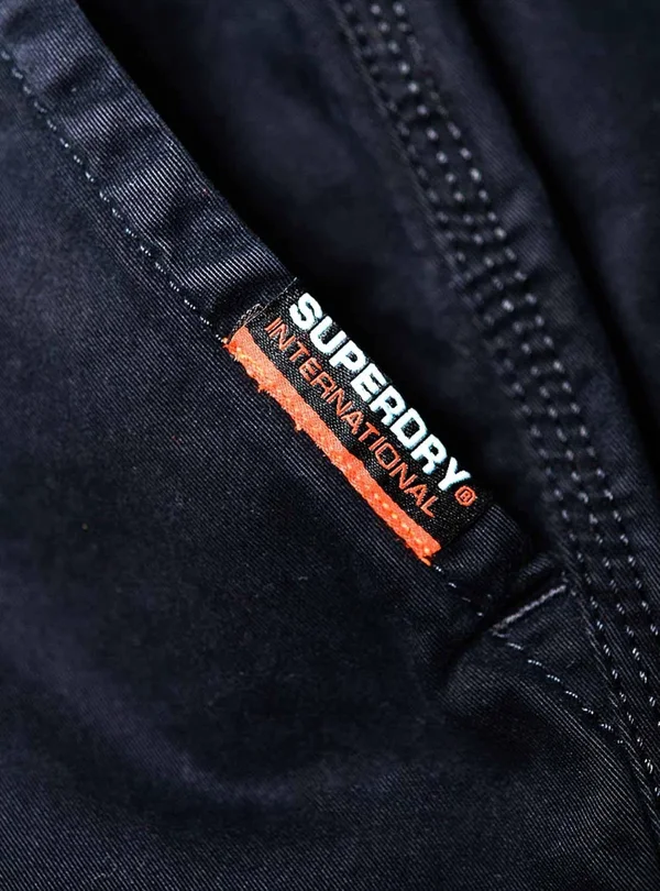 Superdry International Slim Chino Lite - Black - Casual Shorts