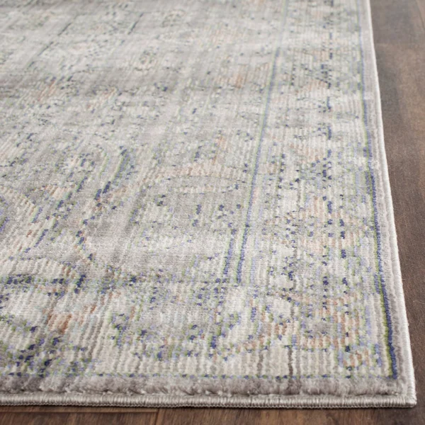 Safavieh Valencia Mauve & Cream 6& x 9& Rug