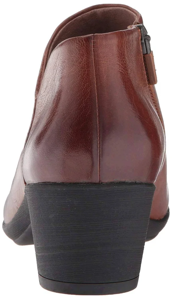 Dansko Women's Raina (39 Chestnut Calf)