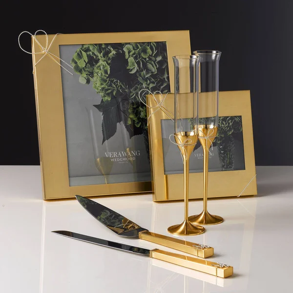 Vera Wang Love Knots Gold Toasting Flute (Pair)