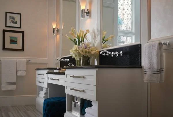 Brizo 69918-PC RSVP: 18x22 Towel Bar Chrome