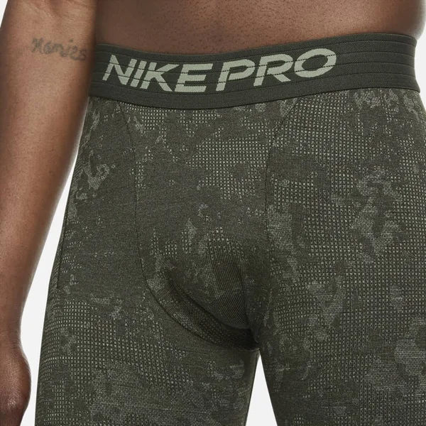 Nike Men's Training Tights in Green - Size: XL, CU6736-355