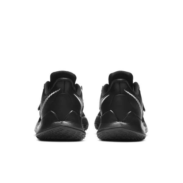 Nike Kyrie Low 3 Basketball Shoes in Black, Size: 18, CJ1286-002