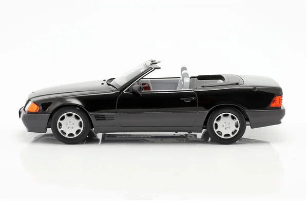 KK Scale Models - Mercedes-Benz 500 SL R129 - 1993 - 1/18, Black