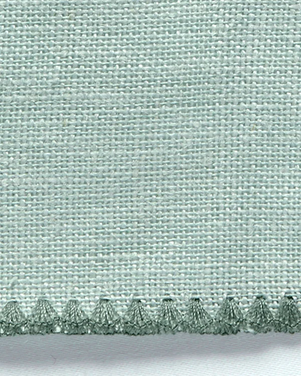 Matouk Calypso Tablecloth, 88x22 Round - Opal