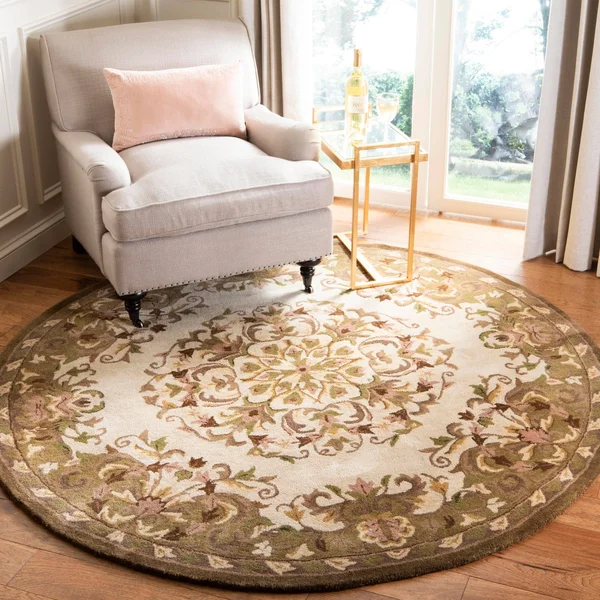 Safavieh Heritage Beige/Green 7 ft. 6 in. x 9 ft. 6 in. Oval Area Rug