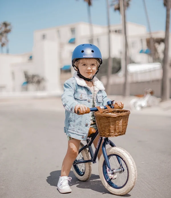 Helmet Sky Banwood