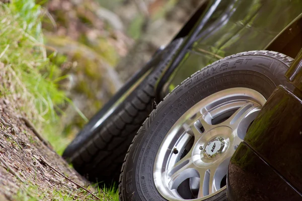 Nokian Rotiiva at LT235/85R16