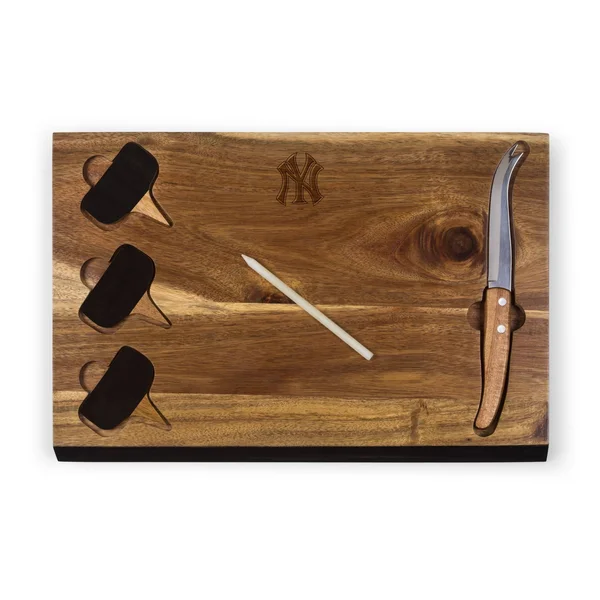 New York Yankees Delio Bamboo cheese Board & Tools Set