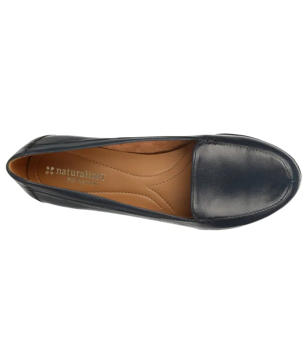 Naturalizer Women's Saban - Black Leather Size: 7 M