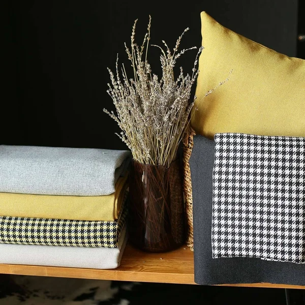 HomeRoots Set of 4 Jacquard Lumbar Pillow Covers - Yellow