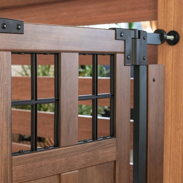 Evenflo Barn Door Walk-Thru Gate (Farmhouse Collection)
