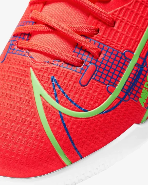 Nike Mercurial Superfly 8 Academy IC Indoor/Court Soccer Shoe