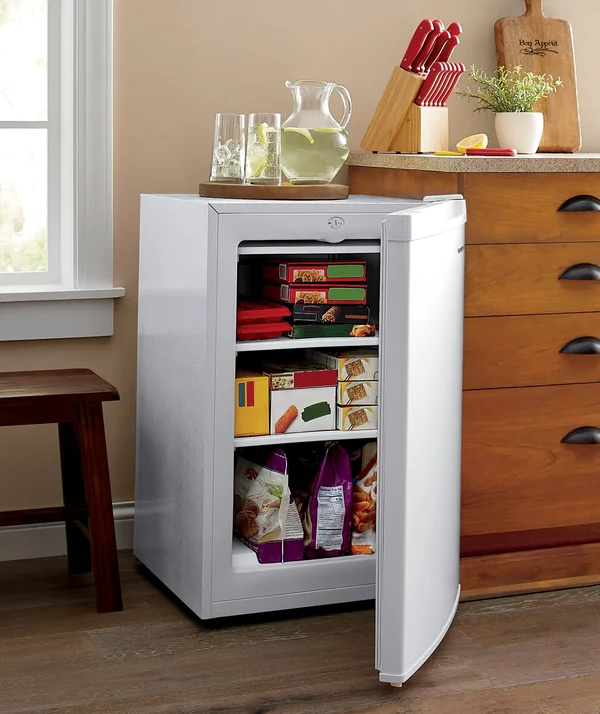 Hamilton Beach 3.0 Cu. ft. Upright Freezer - White 785508