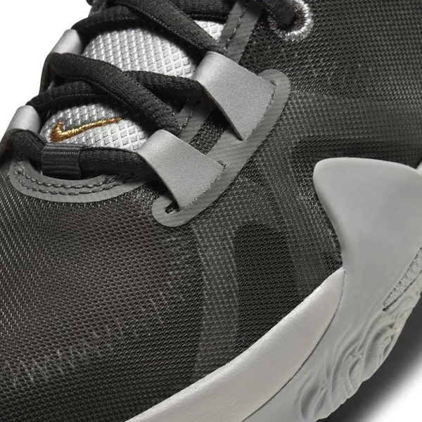 Nike Freak 1 Smoke Grey Grade School Kids& Basketball Shoes, Silver/Gold, Size: 4.5