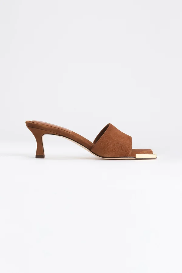 Women's Standout Square Toe Mule in Suede Tobacco - Size 6.5, Good American, Khloé Kardashian
