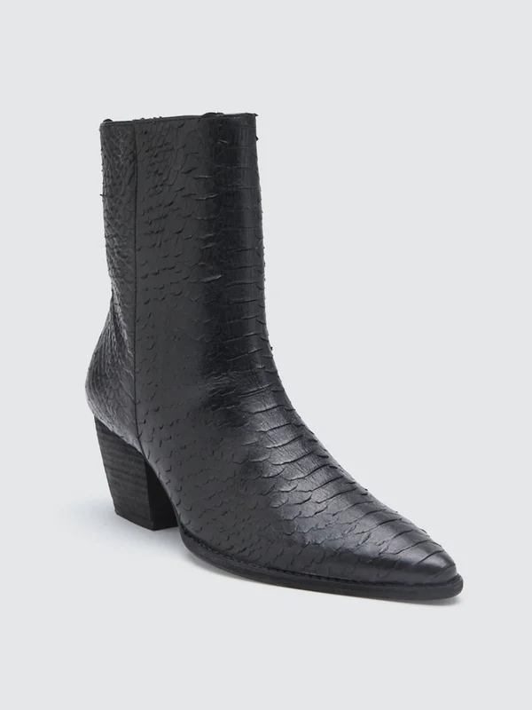 Matisse Caty Western Pointed Toe Bootie - Black - 8 W
