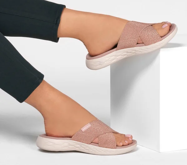 Skechers Women's on The Go 600 Glistening Slide, Rose Gold