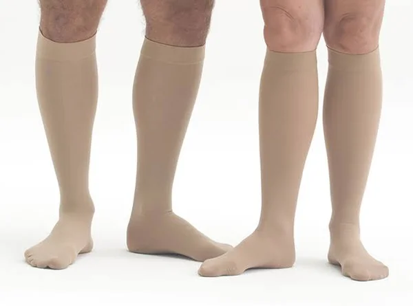 Mediven Plus 20-30 mmHg Knee High Closed Toe Size VII Petite Beige