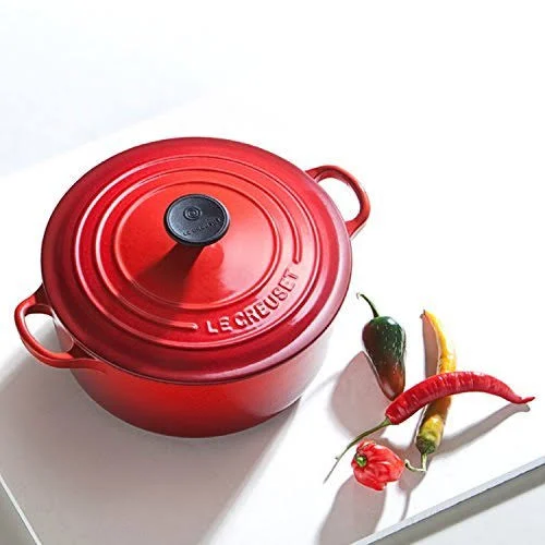 Le Creuset Enameled Cast-Iron 2-Quart Round French Oven - Red