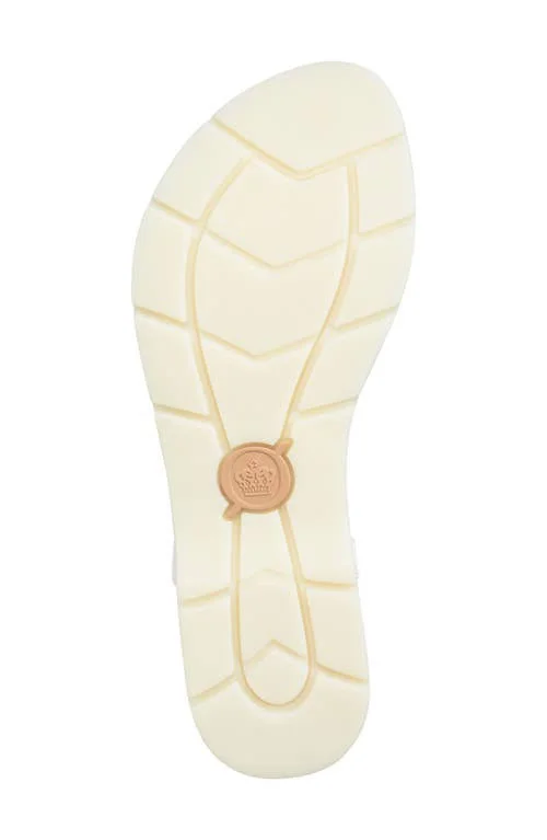 Born Trinity White F63101 (Women's) 8