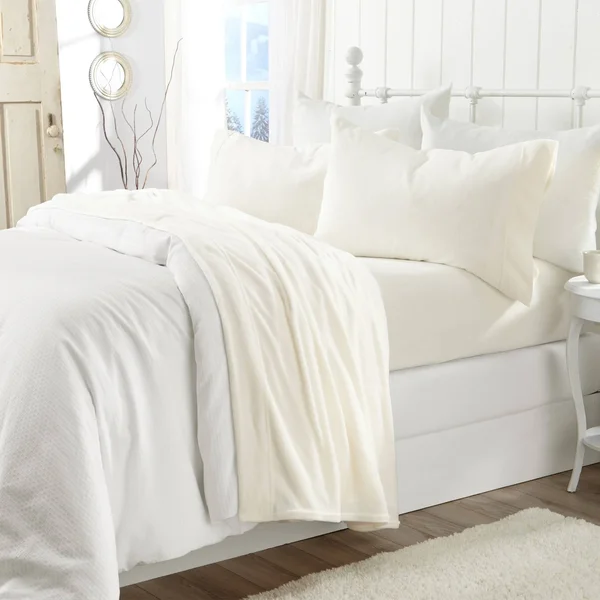 Great Bay Home Extra Soft Cozy Velvet Plush Solid Bed Sheet Set (California King - White)