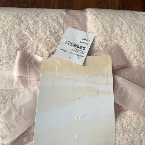 Barefoot Dreams Bedding - Barefoot Dreams CozyChic Blanket, Color: Pink/White, Size: Os, Maemei82&s Closet