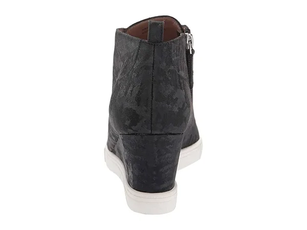 Women's Linea Paolo Felicia III Wedge Sneaker, Size 5.5 M - Black