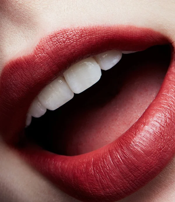 Mac Electric Wonder Lipstick - Natural Born Leader