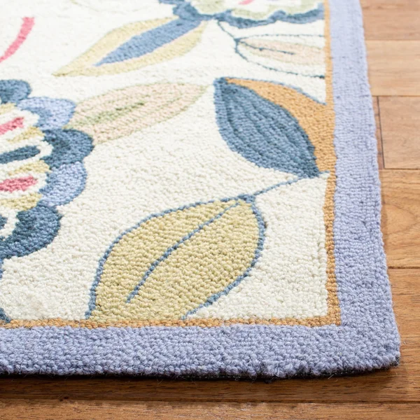 Safavieh Chelsea HK179A 2&6x22 x 8&0x22 Runner Ivory - Blue Area Rug