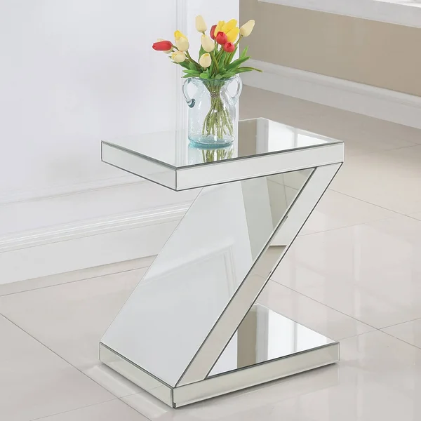 Meridian Furniture Zee End Table