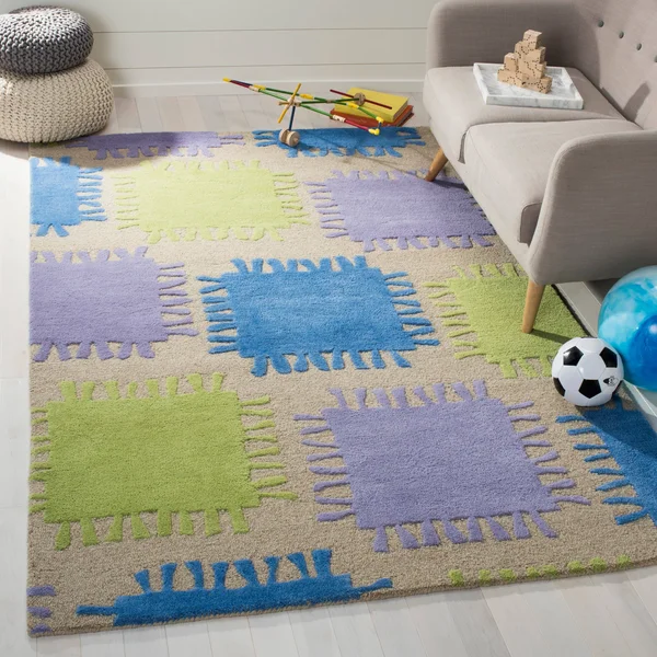 Safavieh Beige Kids Rug; 5& x 8&