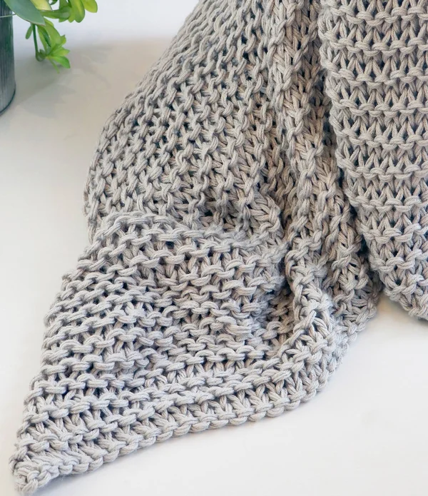 OscarOliver Luca Throw - Chocolate