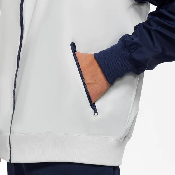 Nike Sportswear Windrunner Hooded Windbreaker