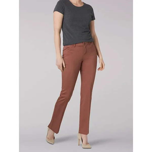 Lee Women's Flex Motion Regular Fit Straight Leg Pant