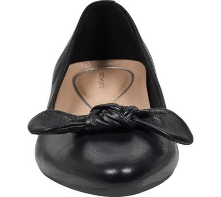 Easy Spirit Women's Calasee Pointed Toe Pump, Size: 6.5, Black