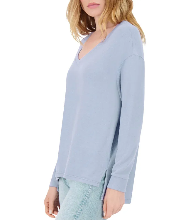 Cupcakes and Cashmere Gazella Ultra Soft V-Neck Sweater Women's : MD