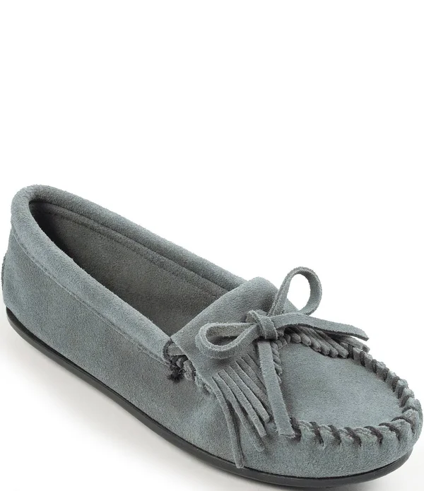 Minnetonka Women's Kilty Suede Moccasin Blue, 7.5