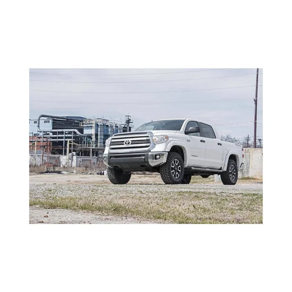 Rough Country 870 Toyota Tundra Leveling Kit 2.5-3