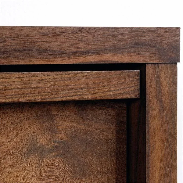Pemberly Row 4 Drawer Chest in Grand Walnut