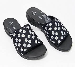 Cloudsteppers by Clarks Jersey Slide Sandals - Arla Nora, Size 9-1/2 Medium, Black Daisies