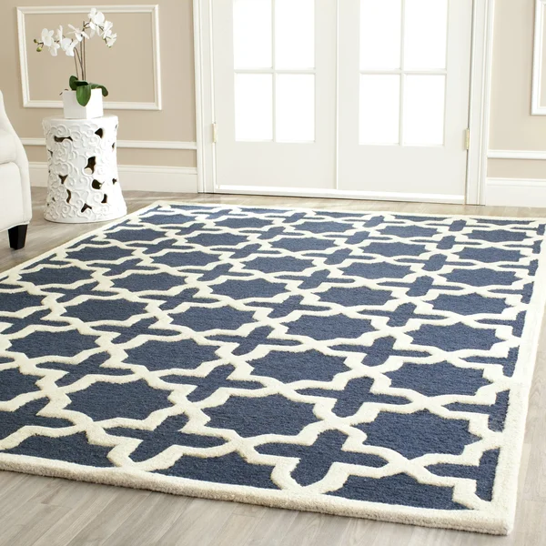 Safavieh Cambridge Navy Blue & Ivory 4& x 6& Rug