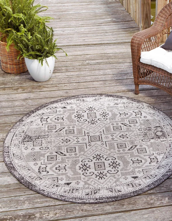 Outdoor Aztec Charcoal Gray 4 ft Round Round Area Rug Indoor Outdoor Rug