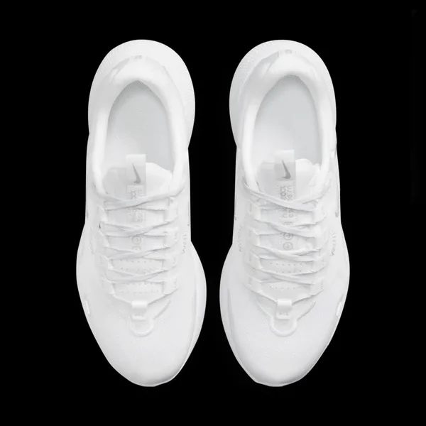 Nike Women's React Escape Run Running Shoes in White/White Size 11.0
