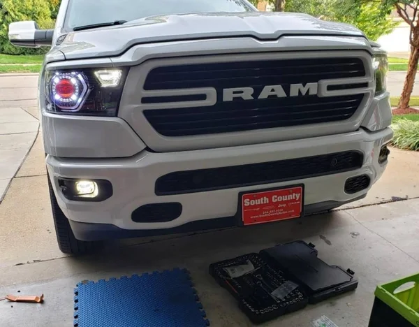 Universal: Morimoto XB LED (90mm) Fog Lights