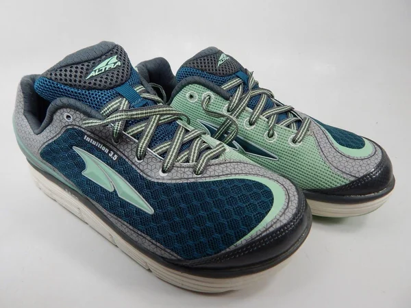 Altra Women's Intuition 3.5 Running Shoe, Hemlock/Pewter, 6 B US