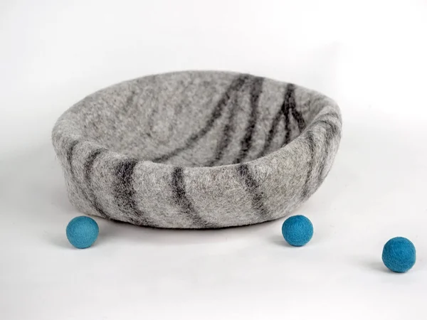 MEOWFIA Premium Felt Cat Cave Bed Large - Eco Friendly 100% Merino Wool Bed for