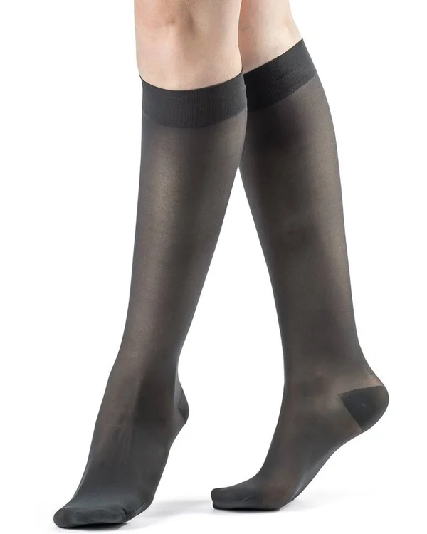 Sigvaris Sheer Women's 20-30 mmHg Knee High - SS, Warm Sand