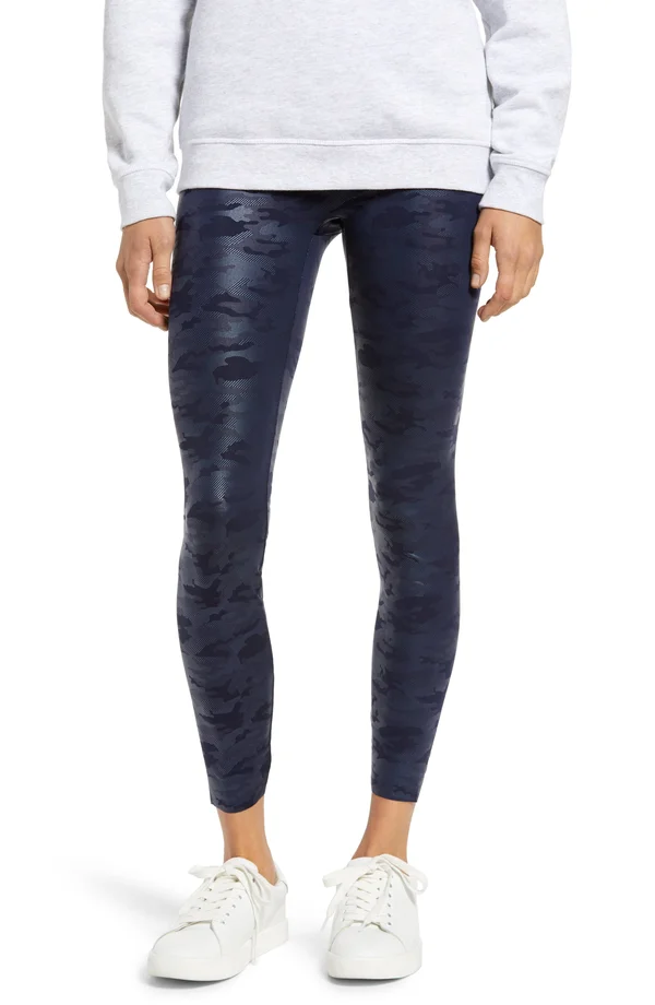 Hue Layering Weightless High Rise Leggings - Large - Navy Camo