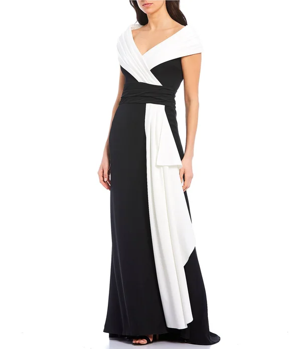 Tadashi Shoji Portrait Collar Color Blocked Crepe Gown - 18